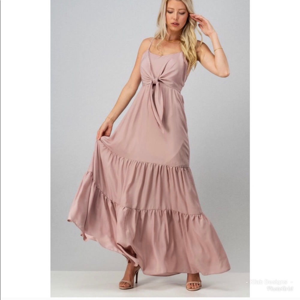 NWT Ruffled tiered maxi dress w/ knotted front Pale Pink - Picture 2 of 6